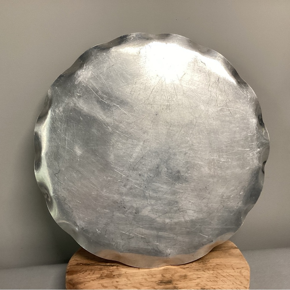 ⚫️ Vintage - Hammered Aluminum Serving Platter - Dogwood Floral Design - Unique - Picture 5 of 10